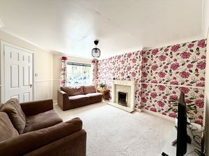 Living Room- click for photo gallery